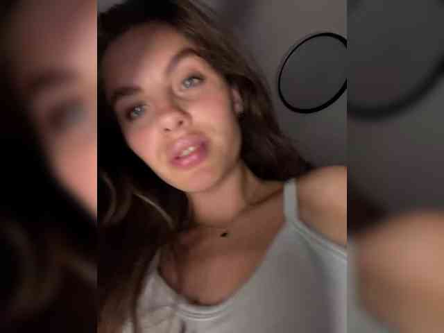 VALERIYAAA webcam
