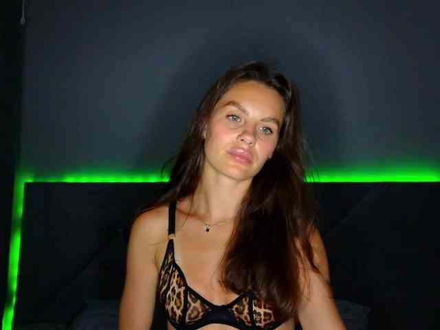 VALERIYAAA webcam
