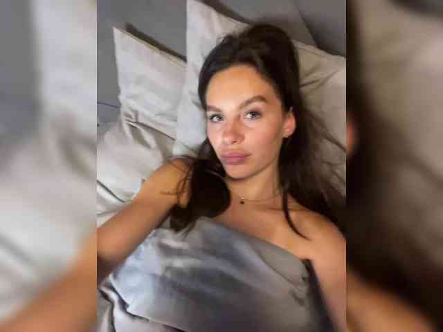 VALERIYAAA webcam