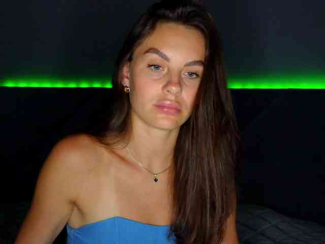 VALERIYAAA webcam