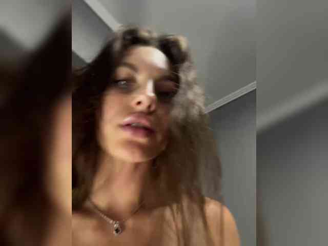 VALERIYAAA webcam