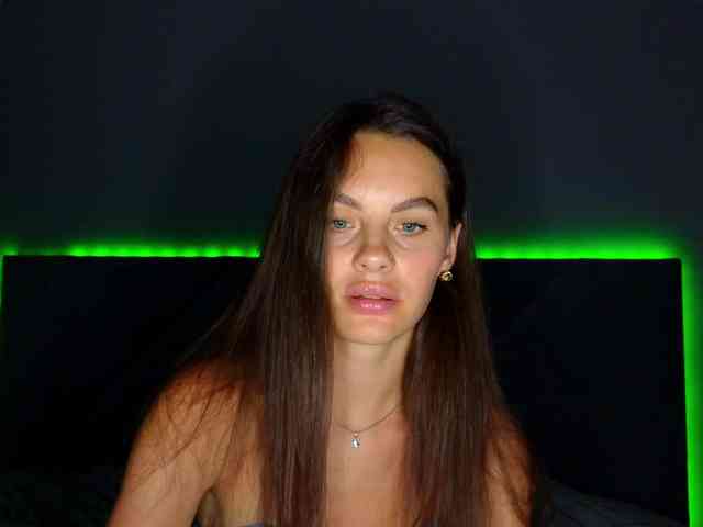 VALERIYAAA webcam