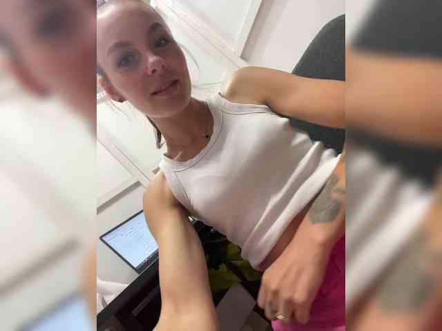 striptease online SeLeNaa
