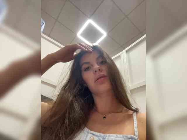 VALERIYAAA webcam