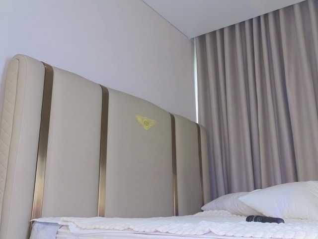 Akinastar's BongaCams show and profile