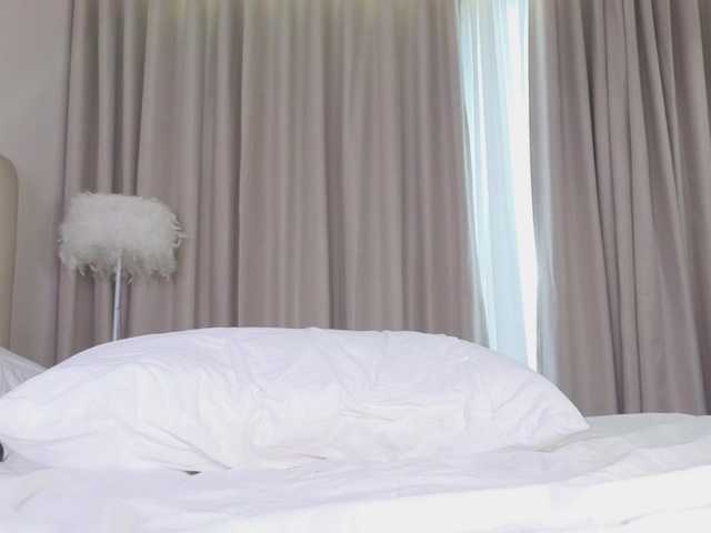 Akinastar's BongaCams show and profile