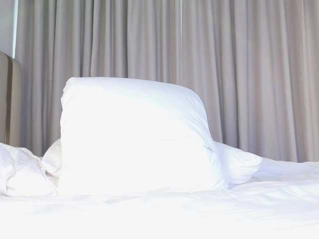 Akinastar's BongaCams show and profile