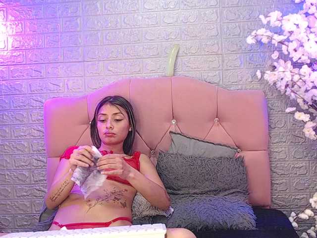 PERLA-AND-CELESTE's BongaCams show and profile