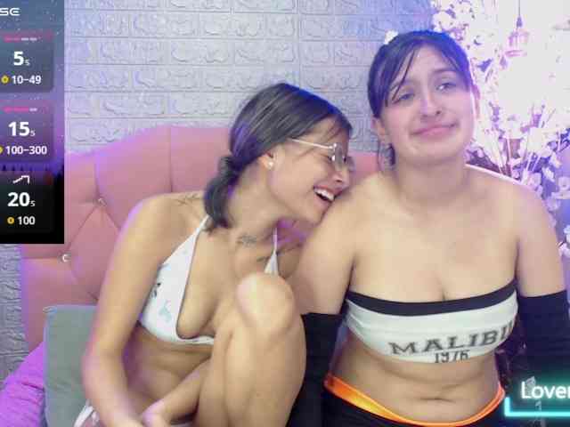 GIRLS-LESBI-HOTT webcam