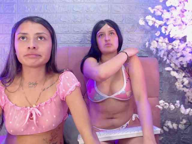 GIRLS-LESBI-HOTT webcam