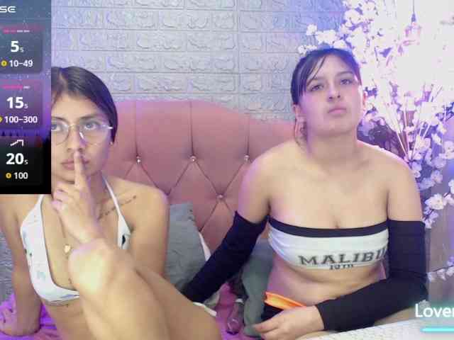 GIRLS-LESBI-HOTT webcam