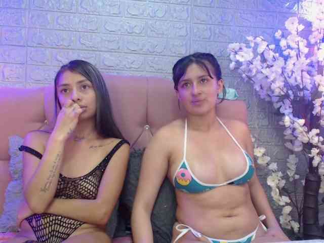 GIRLS-LESBI-HOTT webcam