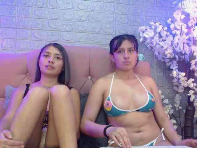 GIRLS-LESBI-HOTT webcam