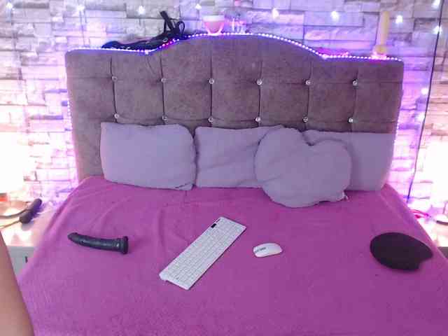 PERLA-AND-CELESTE webcam