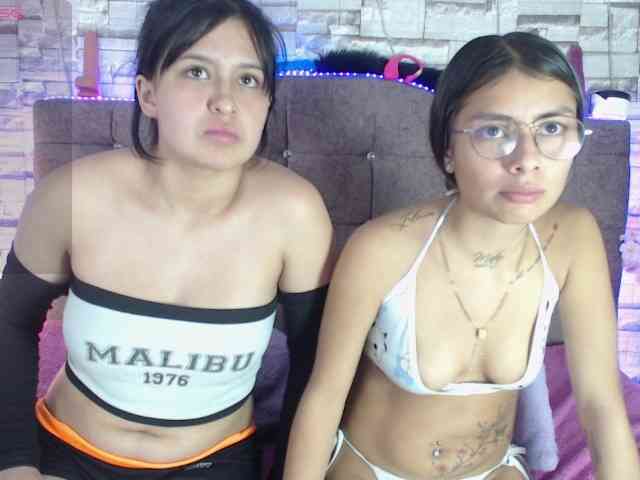 GIRLS-LESBI-HOTT webcam