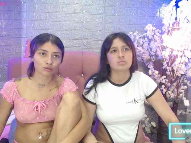 GIRLS-LESBI-HOTT webcam