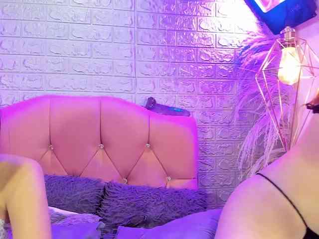 KARLA_AND_SOFI webcam