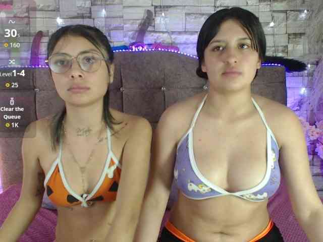 GIRLS-LESBI-HOTT webcam