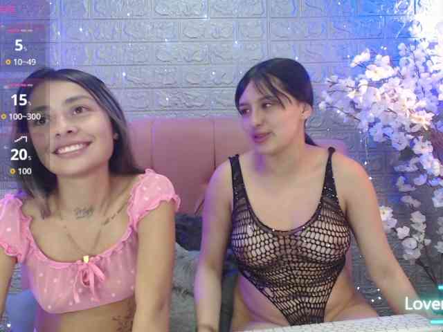 GIRLS-LESBI-HOTT webcam