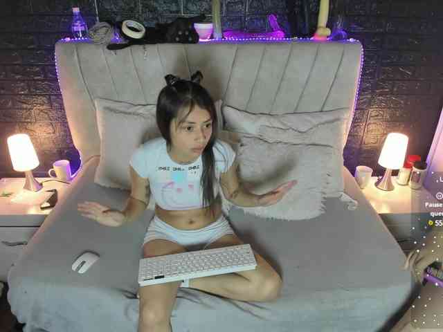 PERLA-AND-CELESTE webcam