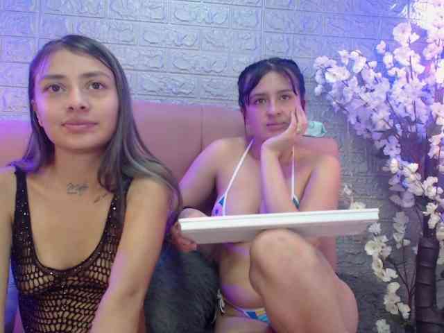 GIRLS-LESBI-HOTT webcam