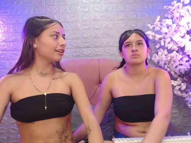 GIRLS-LESBI-HOTT webcam