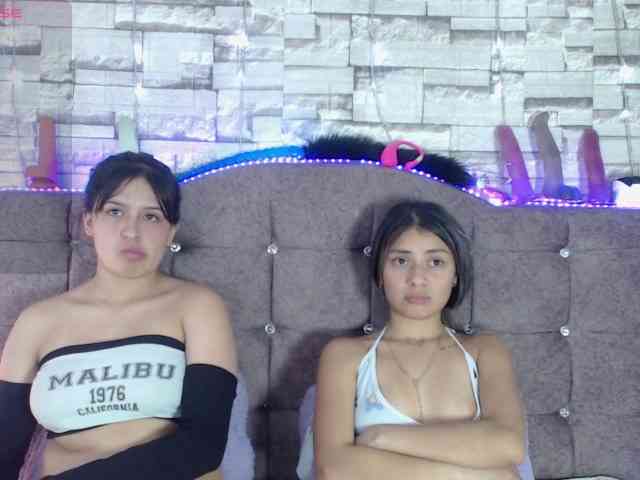 GIRLS-LESBI-HOTT webcam