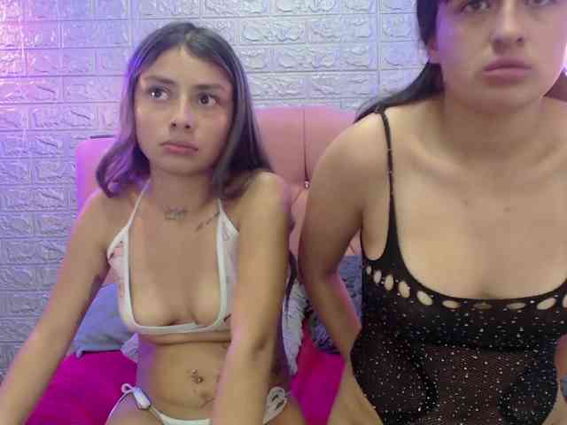 GIRLS-LESBI-HOTT webcam