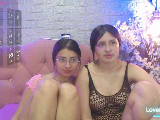 GIRLS-LESBI-HOTT webcam