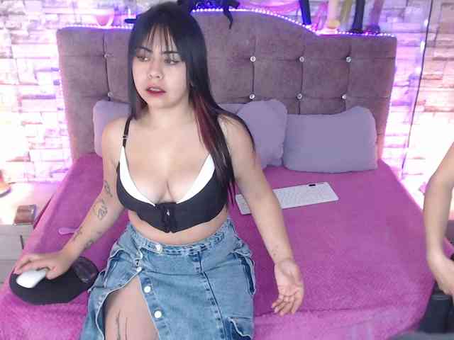 PERLA-AND-CELESTE webcam