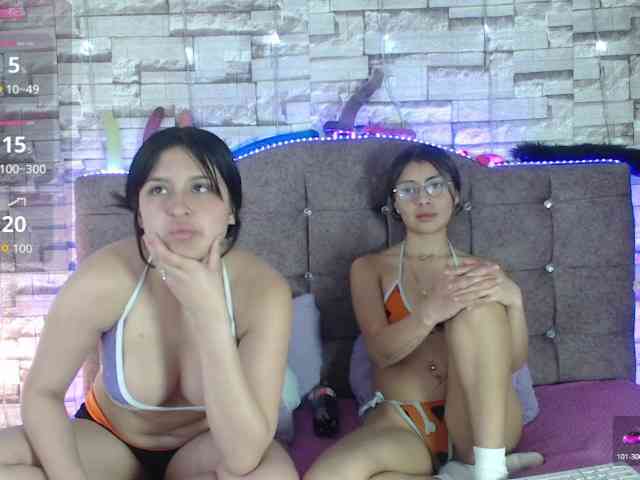 GIRLS-LESBI-HOTT webcam