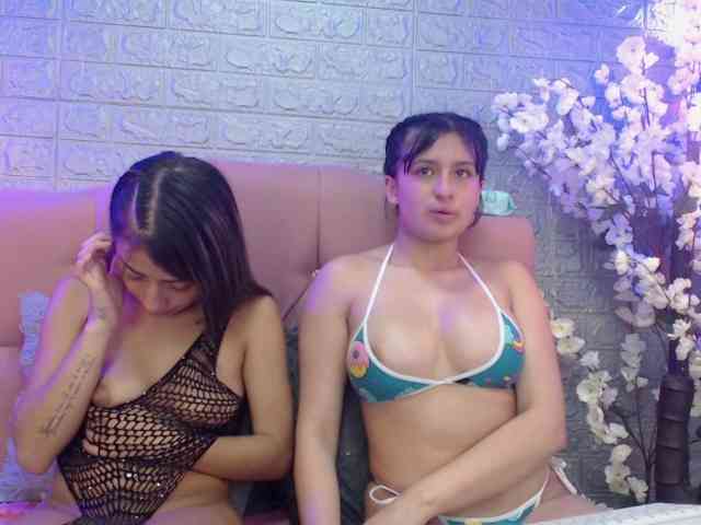 GIRLS-LESBI-HOTT webcam