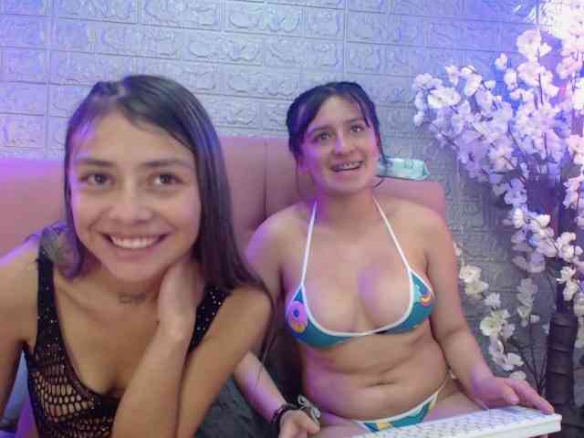 GIRLS-LESBI-HOTT webcam