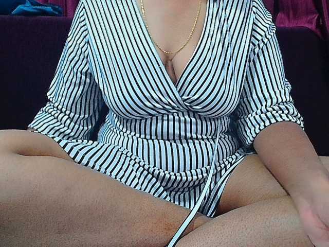 ShruthiIndian56 webcam