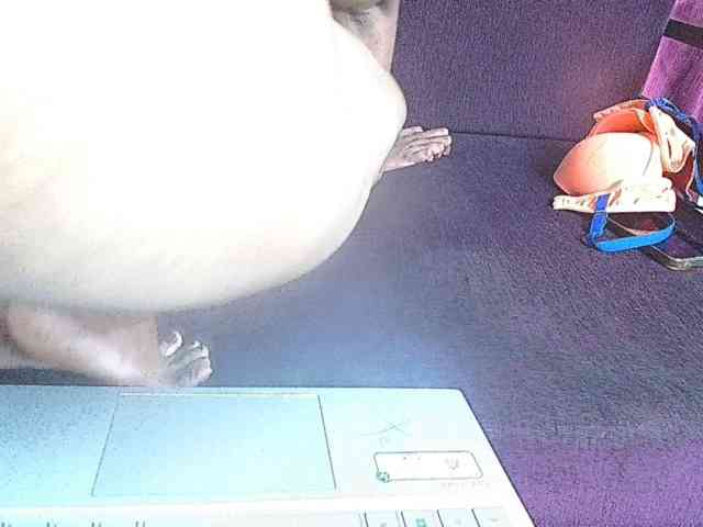 ShruthiIndian56 webcam