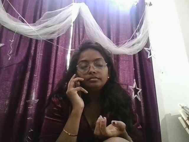 ShruthiIndian56 webcam