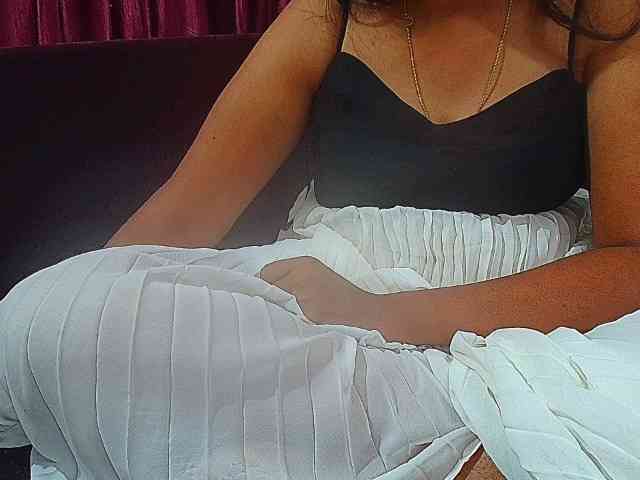 ShruthiIndian56 webcam