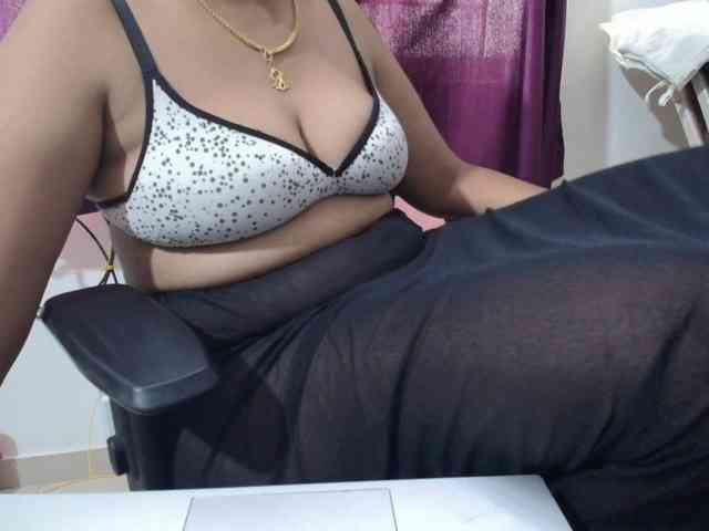 ShruthiIndian56 webcam