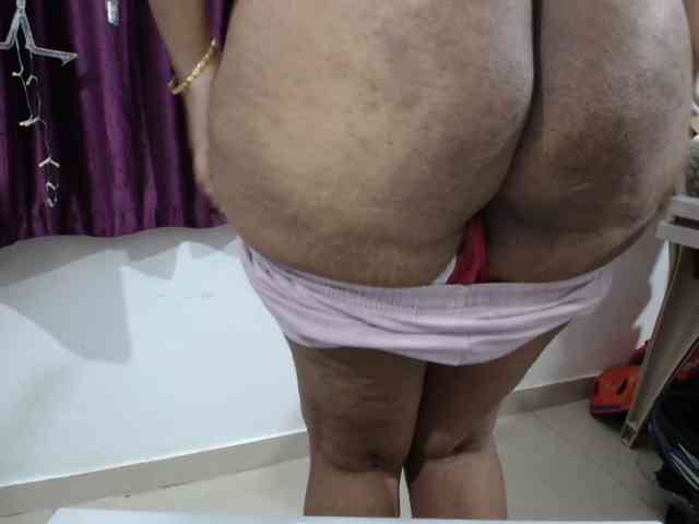 ShruthiIndian56 webcam