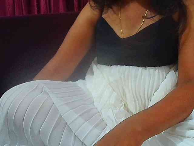 ShruthiIndian56 webcam