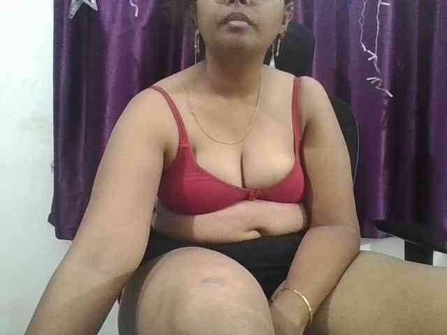 ShruthiIndian56 webcam