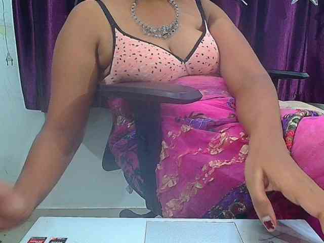 ShruthiIndian56 webcam