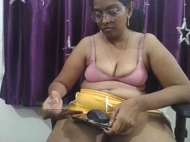 ShruthiIndian56 webcam