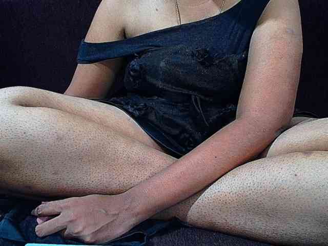ShruthiIndian56 webcam