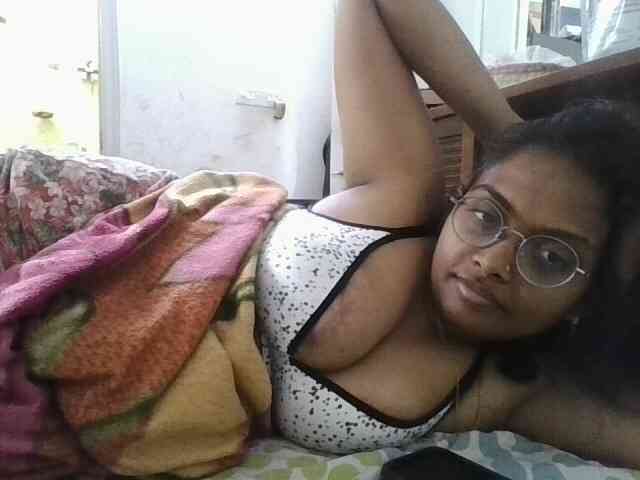 ShruthiIndian56 webcam