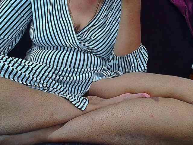 ShruthiIndian56 webcam