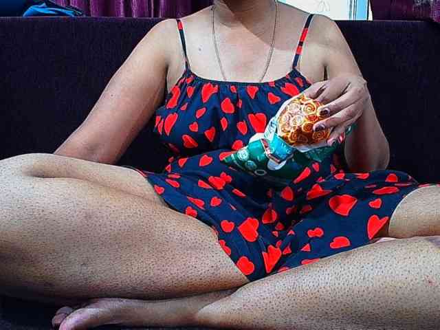 ShruthiIndian56 webcam