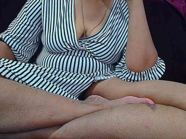 ShruthiIndian56 webcam