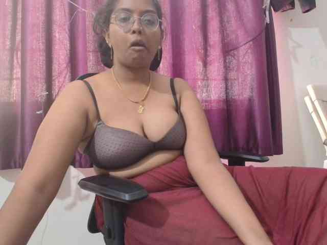 ShruthiIndian56 webcam