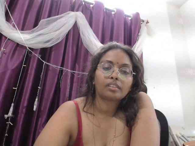 ShruthiIndian56 webcam